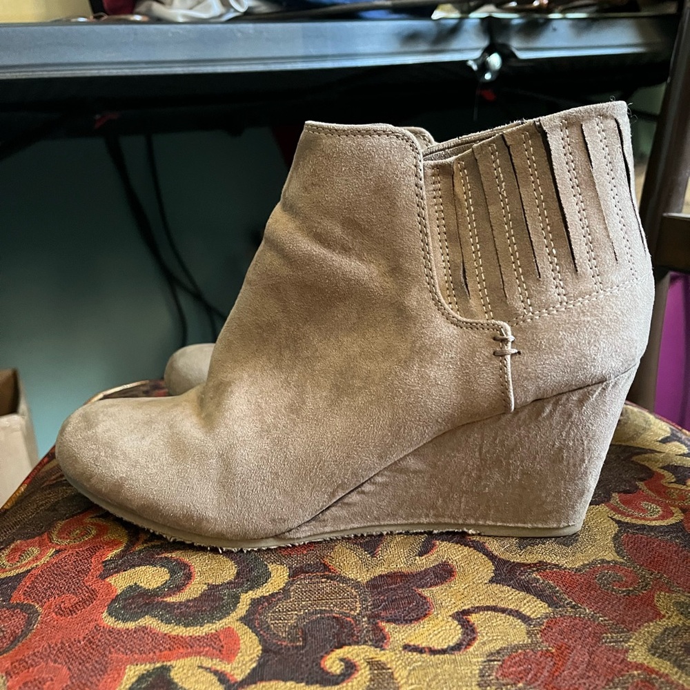 Heeled booties size 10